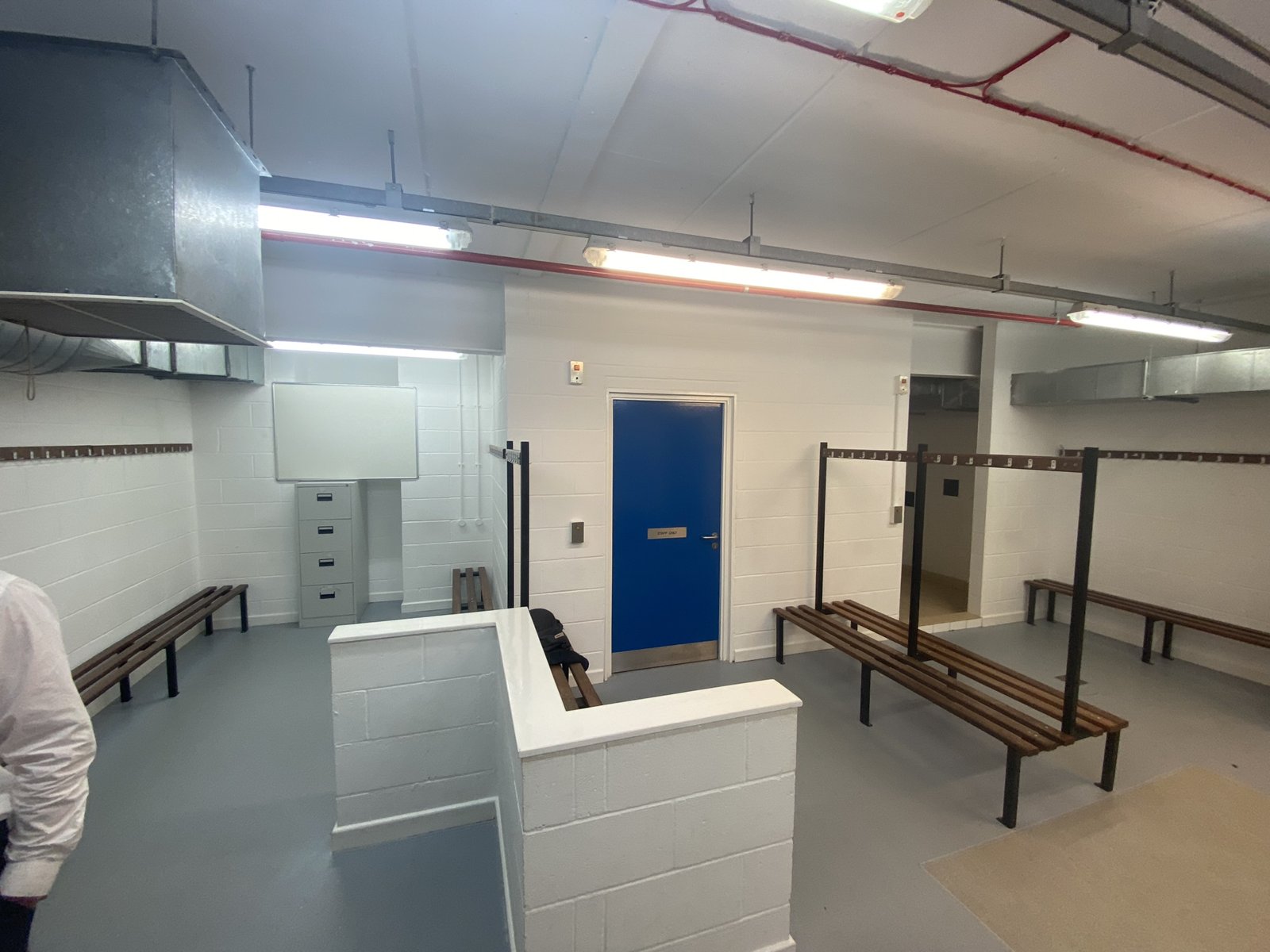 Whitecross School changing room before refurbishment